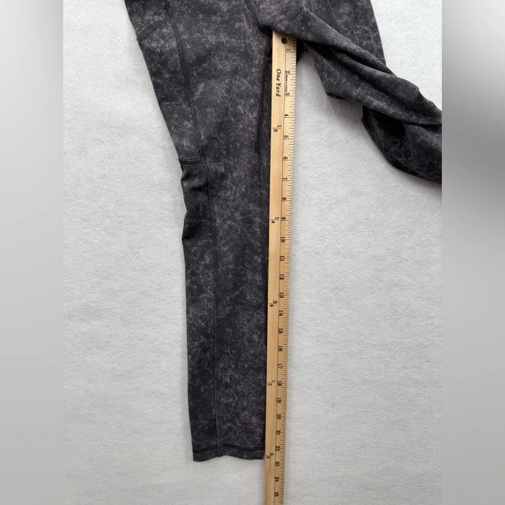 Lululemon Invigorate High-Rise Crop 23